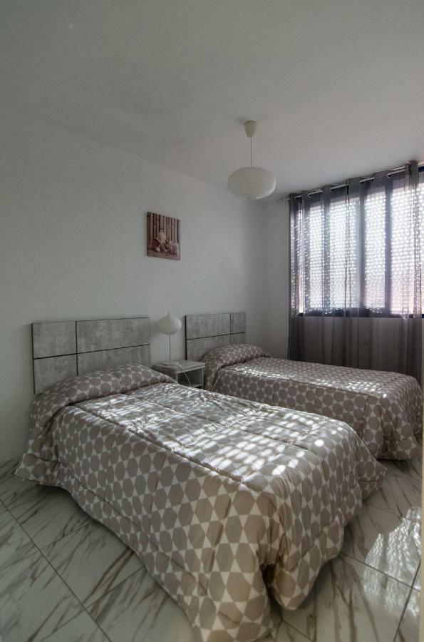 Home Queen คอร์ราเลโฮ ภายนอก รูปภาพ